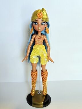 Monster High Skulltimate Cleo de Nile Doll